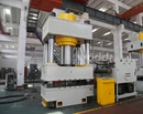 800T Hydraulpress med tre strålar och fyra kolumner